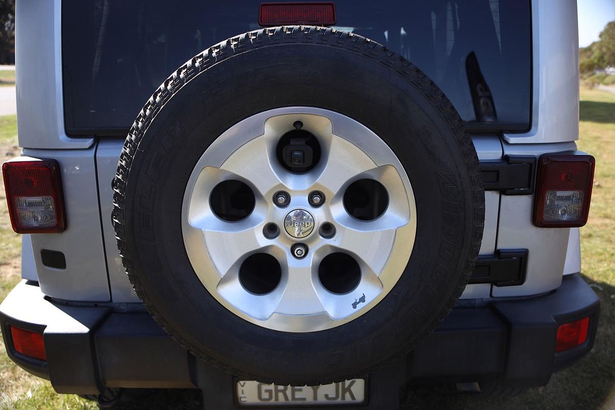 2015 Jeep Wrangler Unlimited Overland JK