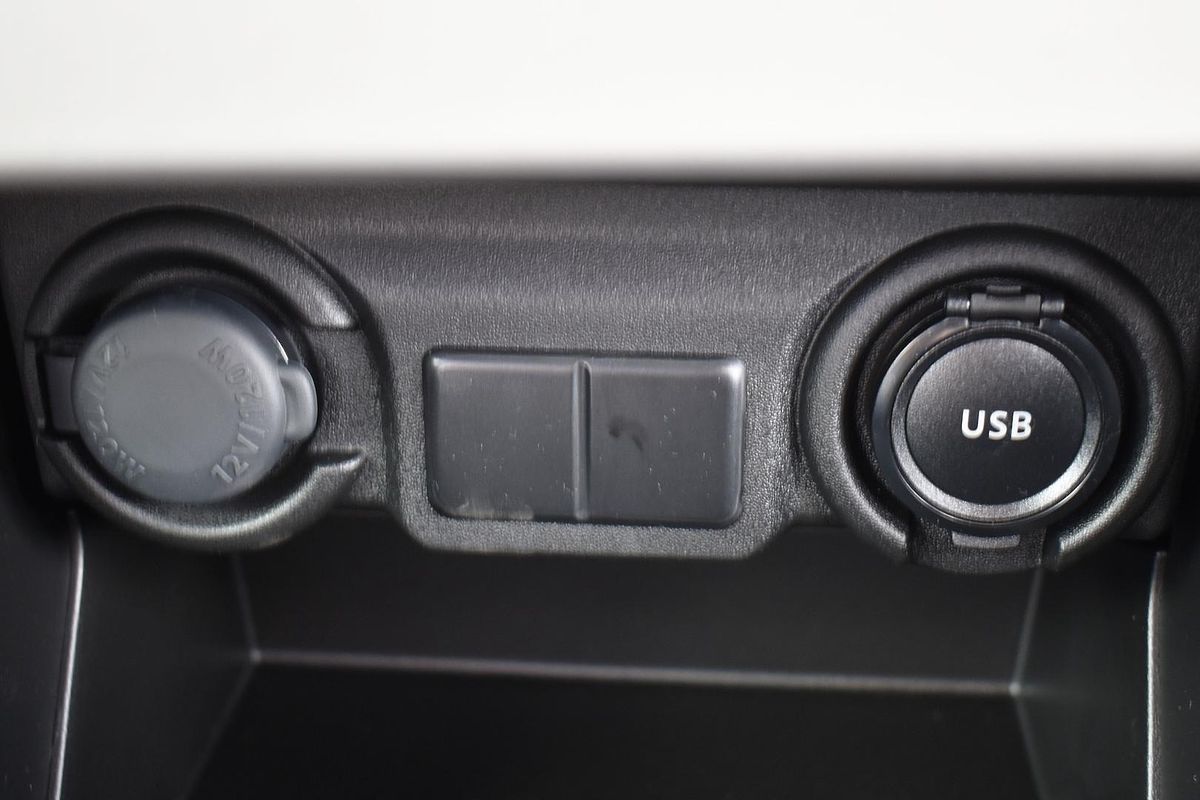 2024 Suzuki Swift Hybrid UZ