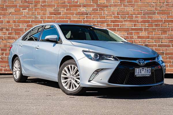 2017 Toyota Camry Atara SL ASV50R