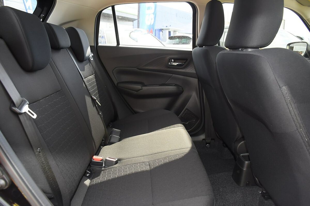 2024 Suzuki Swift Hybrid UZ