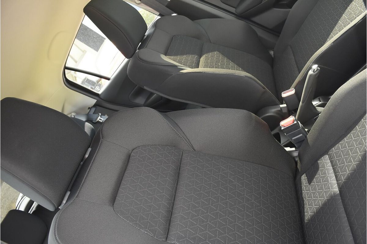 2024 Suzuki Swift Hybrid UZ