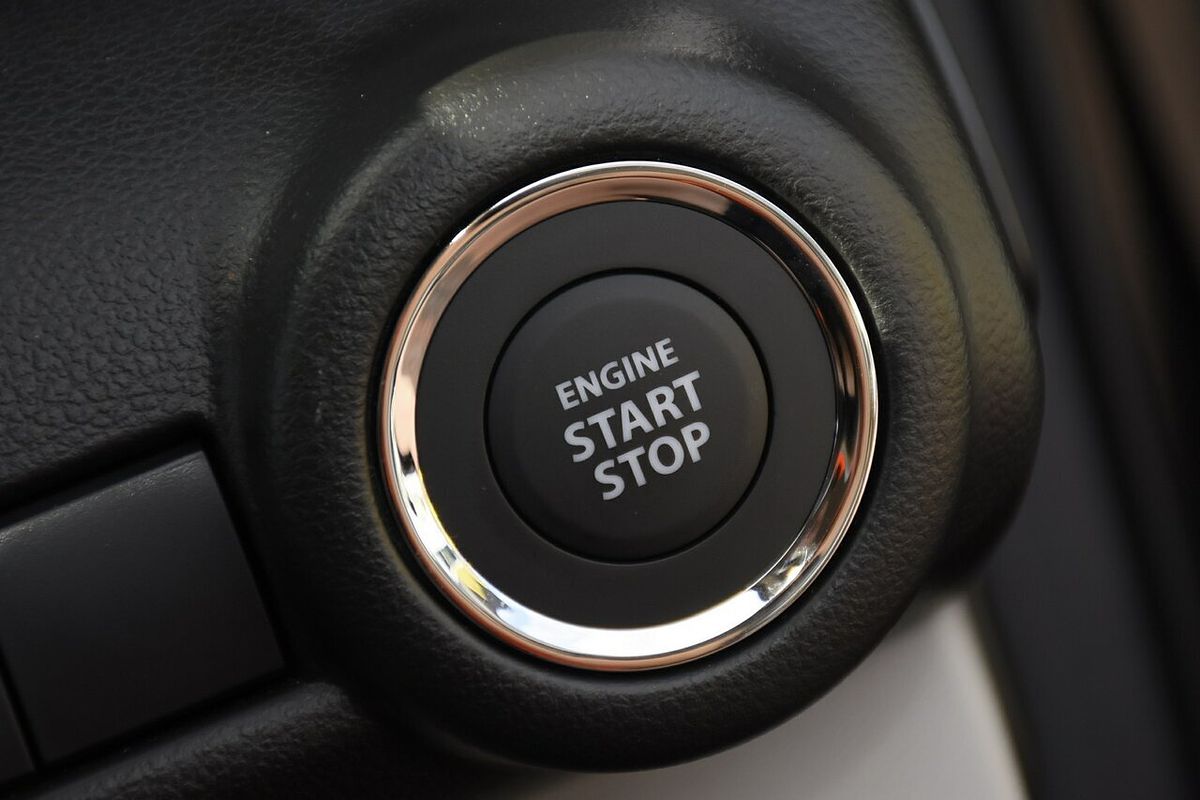 2024 Suzuki Swift Hybrid UZ