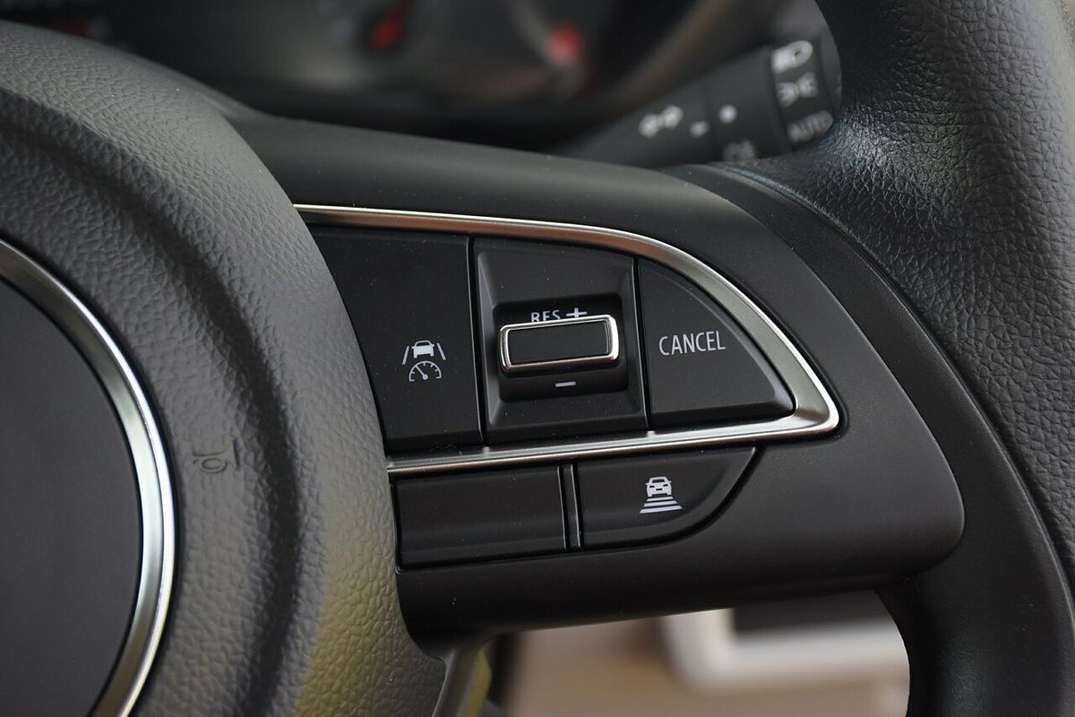 2024 Suzuki Swift Hybrid UZ