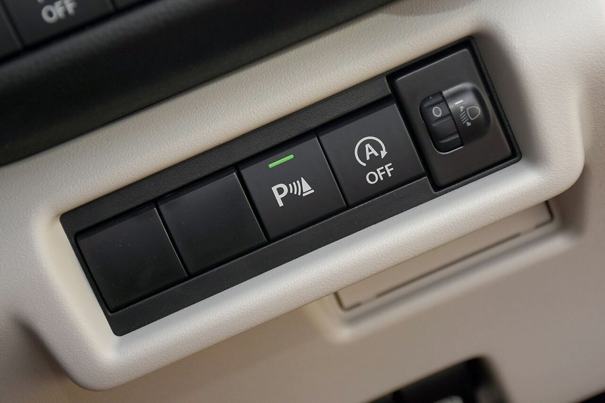 2024 Suzuki Swift Hybrid UZ