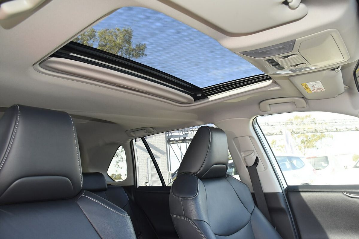 2020 Toyota RAV4 Cruiser AXAH52R