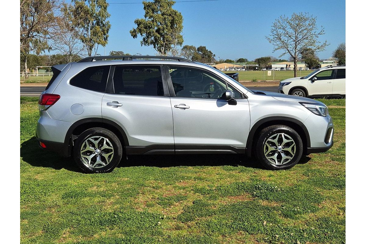 2020 Subaru Forester 2.5i S5