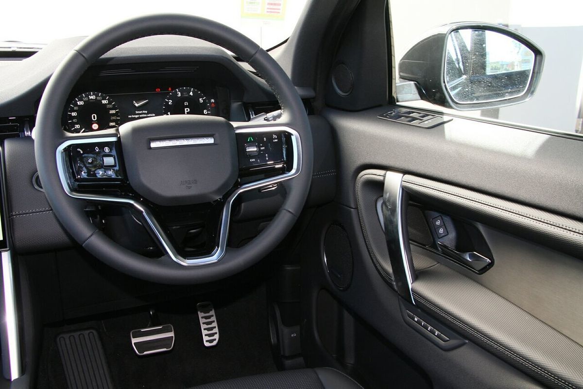2024 Land Rover Discovery Sport P250 Dynamic SE L550