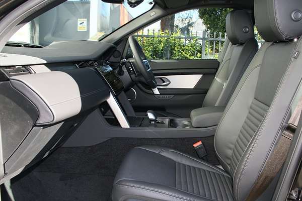 2024 Land Rover Discovery Sport P250 Dynamic SE L550