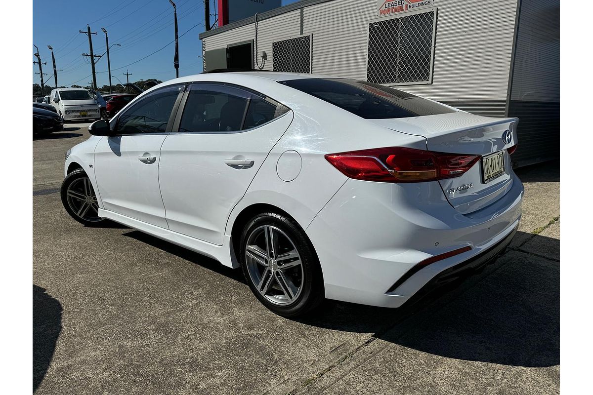 2016 Hyundai Elantra SR Turbo AD