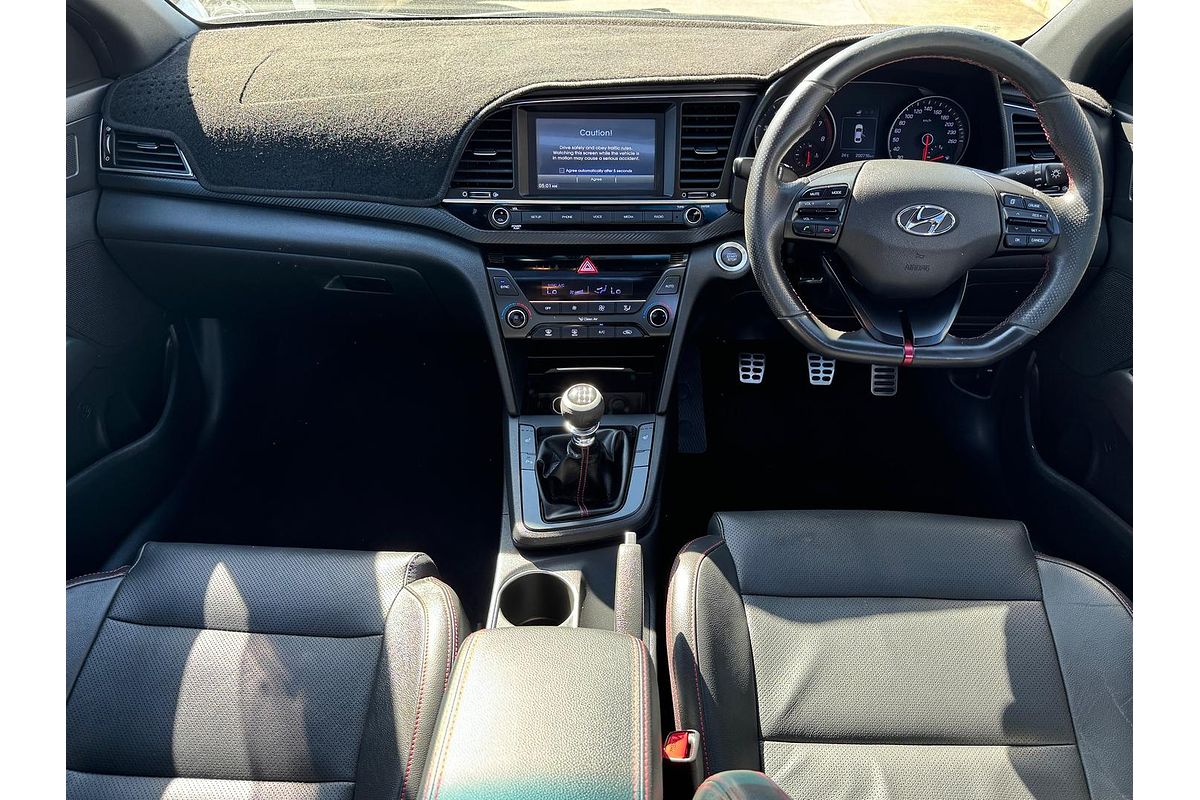 2016 Hyundai Elantra SR Turbo AD