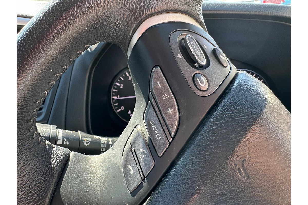 2014 Nissan Pathfinder Ti R52