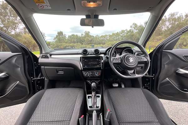 2017 Suzuki Swift GL Navigator Safety Pack AZ