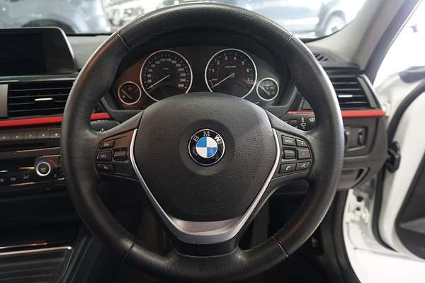 2015 BMW 3 Series 316i Luxury Line F30 MY1114