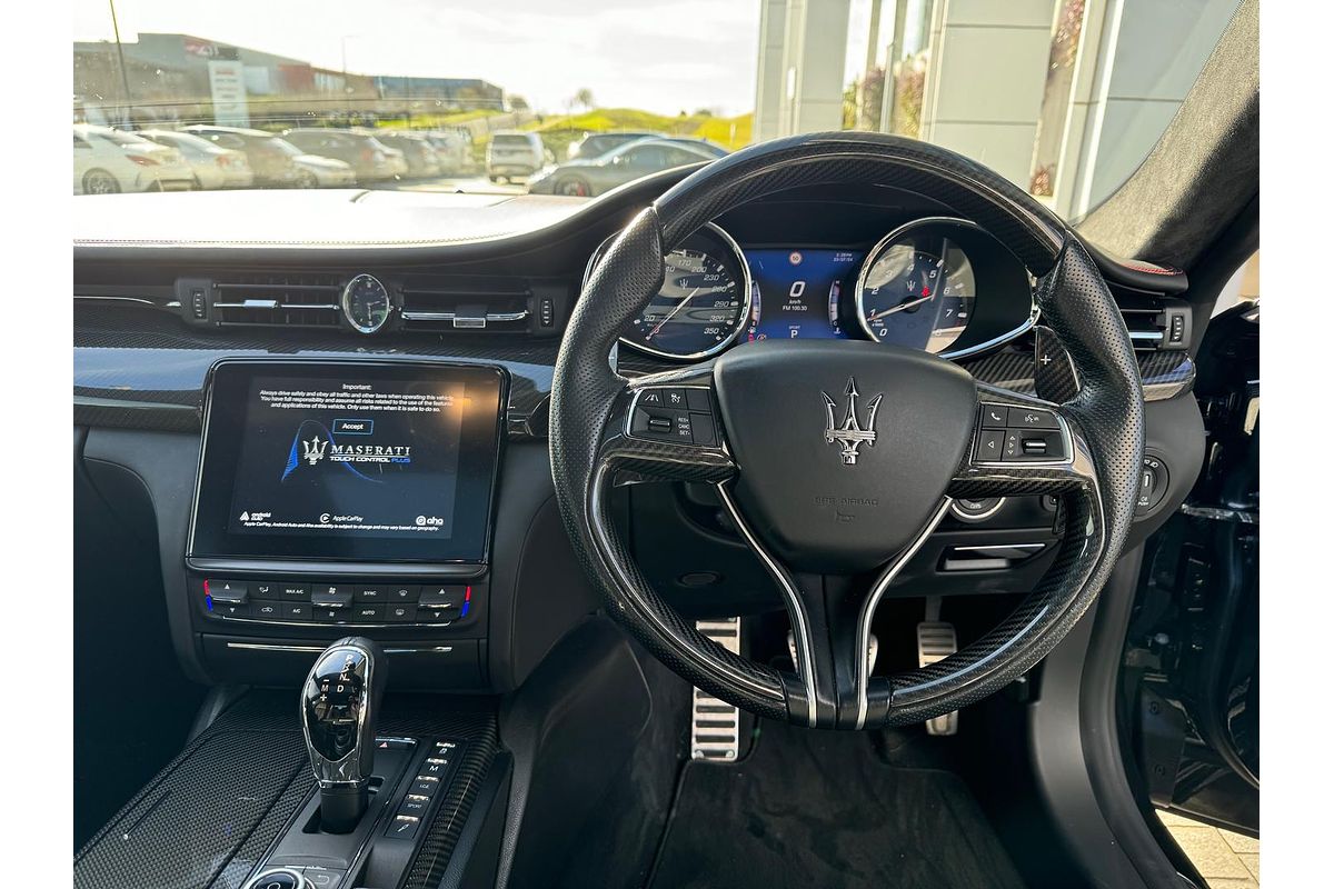 2018 Maserati Quattroporte GTS GranSport Nerissimo Edition M156