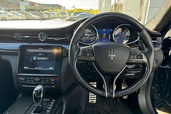 2018 Maserati Quattroporte GTS GranSport Nerissimo Edition M156