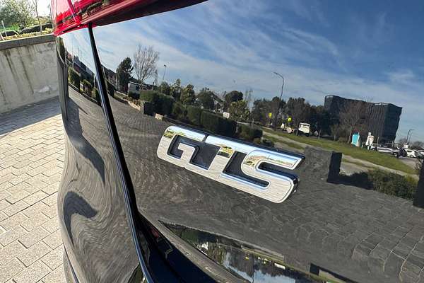 2018 Maserati Quattroporte GTS GranSport Nerissimo Edition M156