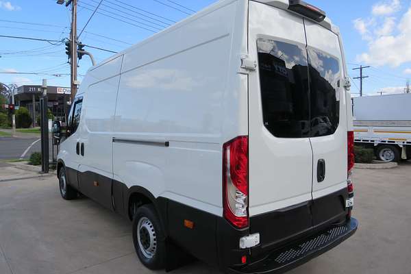 2017 Iveco Daily 35S17