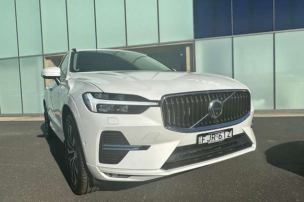 2023 Volvo XC60 Plus B5