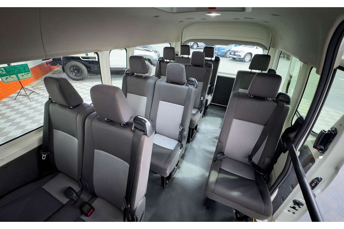 2021 Toyota Hiace Commuter GDH322R