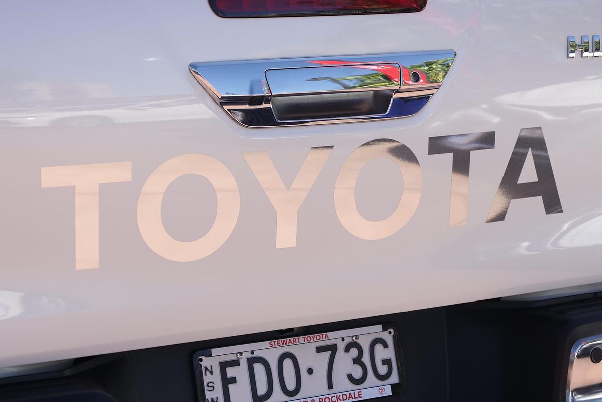 2022 Toyota Hilux SR5 GUN126R 4X4