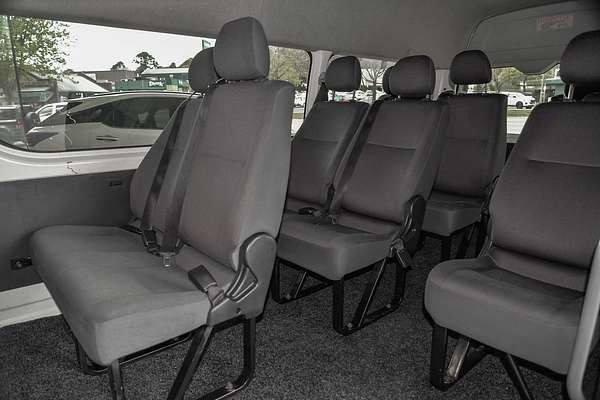 2015 Toyota Hiace Commuter KDH223R