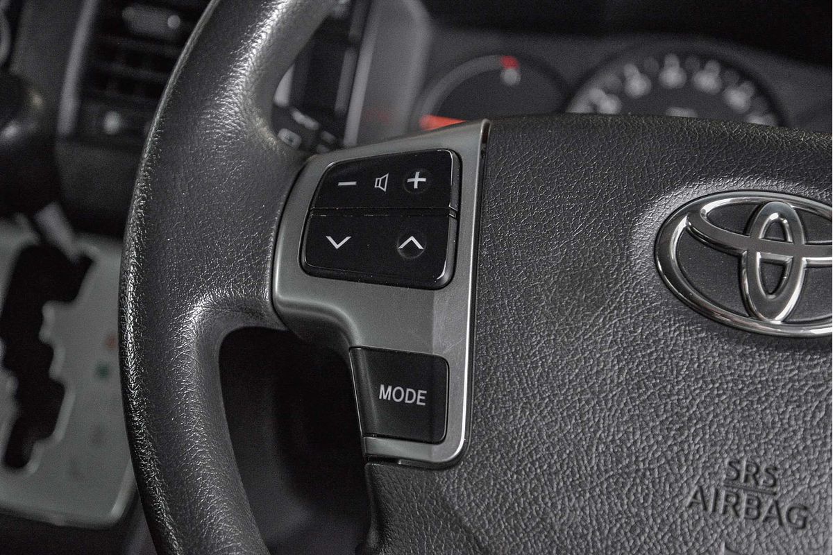 2015 Toyota Hiace Commuter KDH223R