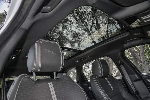 2023 Jaguar F-PACE P250 R-Dynamic SE X761