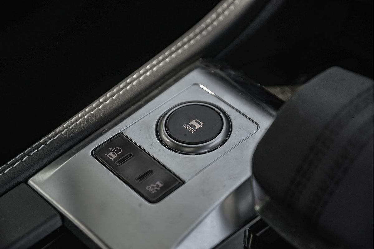 2023 Jaguar F-PACE P250 R-Dynamic SE X761