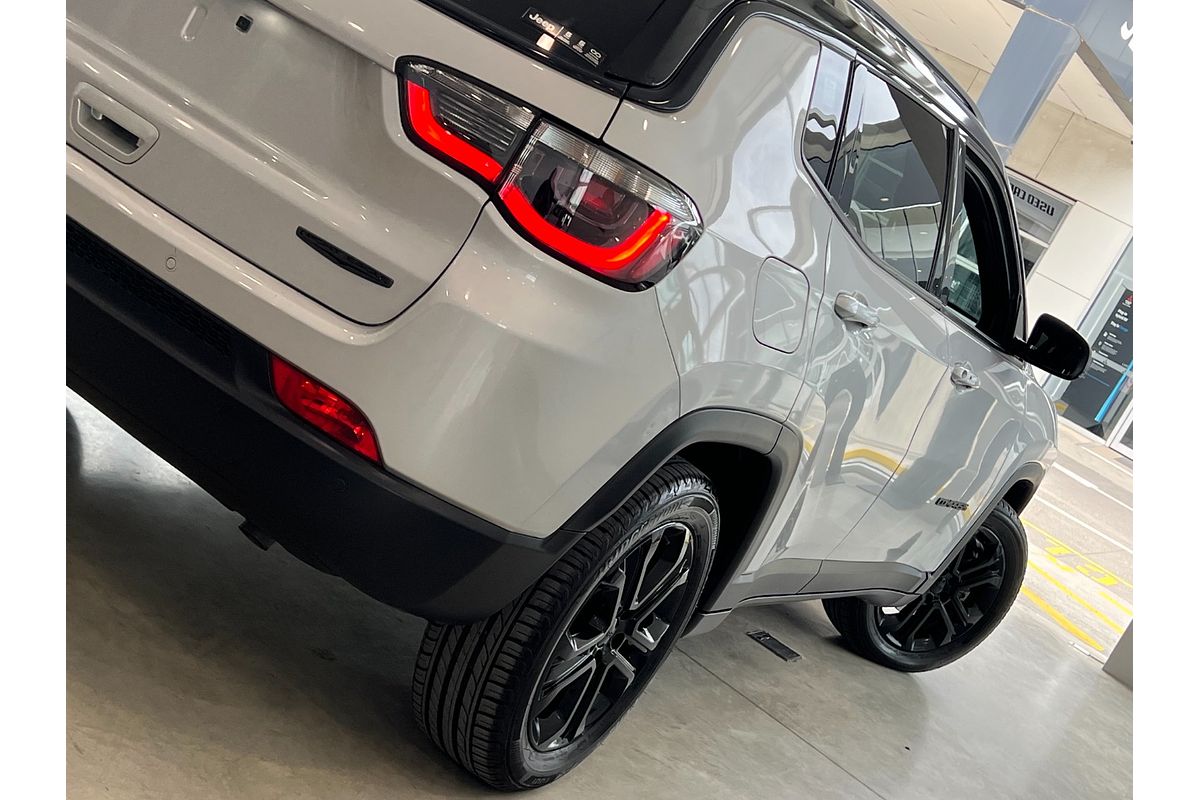 2022 Jeep Compass Night Eagle M6