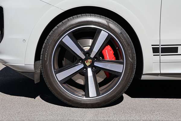 2023 Porsche Cayenne S 9YA II