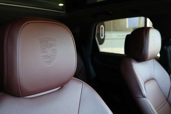 2023 Porsche Cayenne S 9YA II