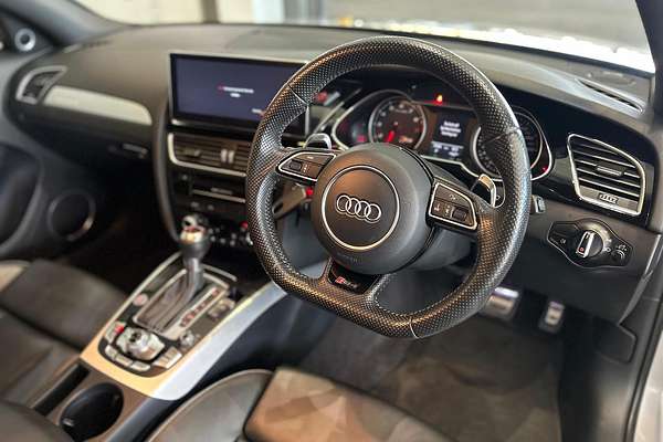 2015 Audi RS4 B8