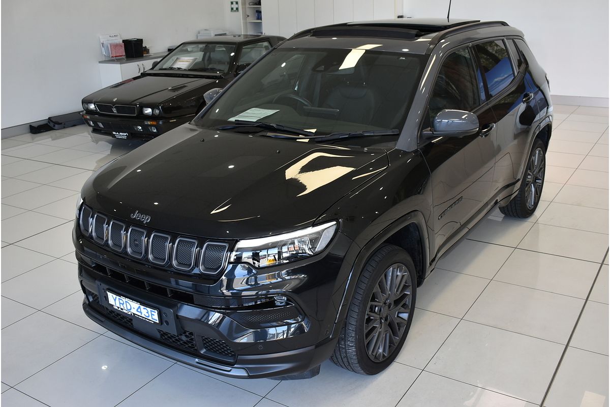 2022 Jeep Compass S-Limited M6