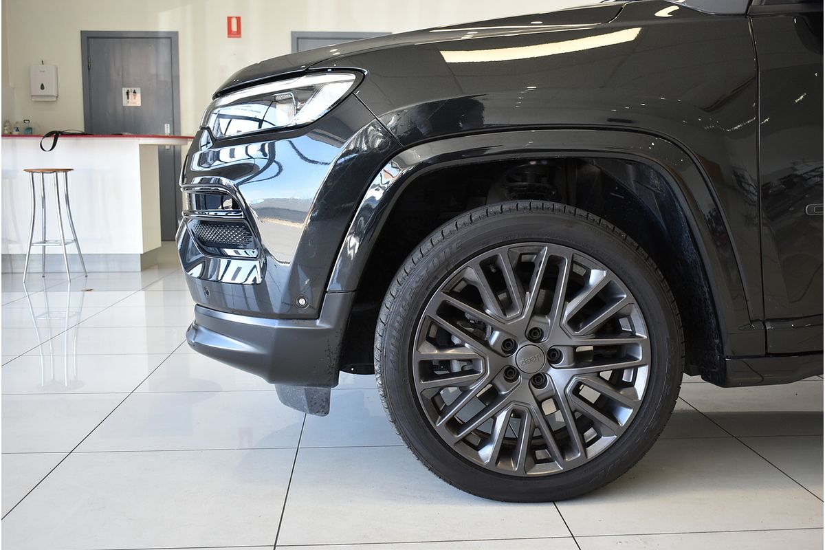 2022 Jeep Compass S-Limited M6