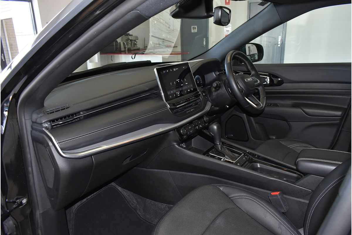 2022 Jeep Compass S-Limited M6