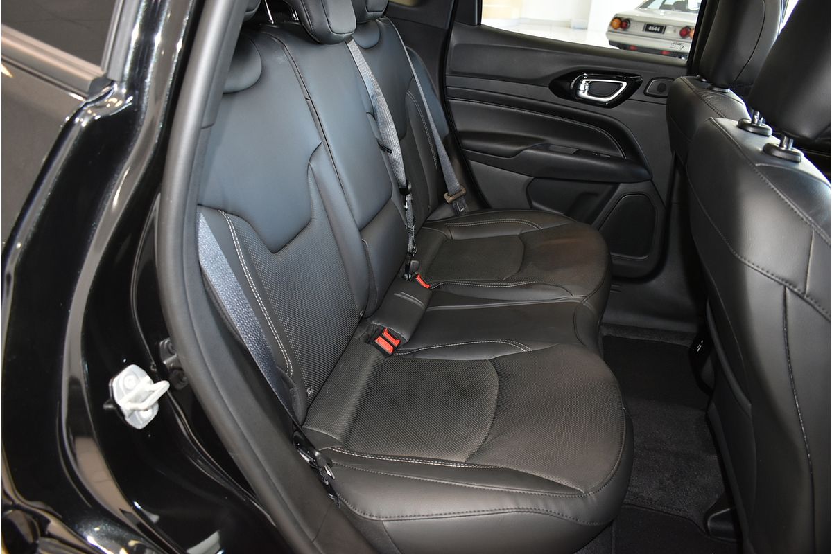 2022 Jeep Compass S-Limited M6