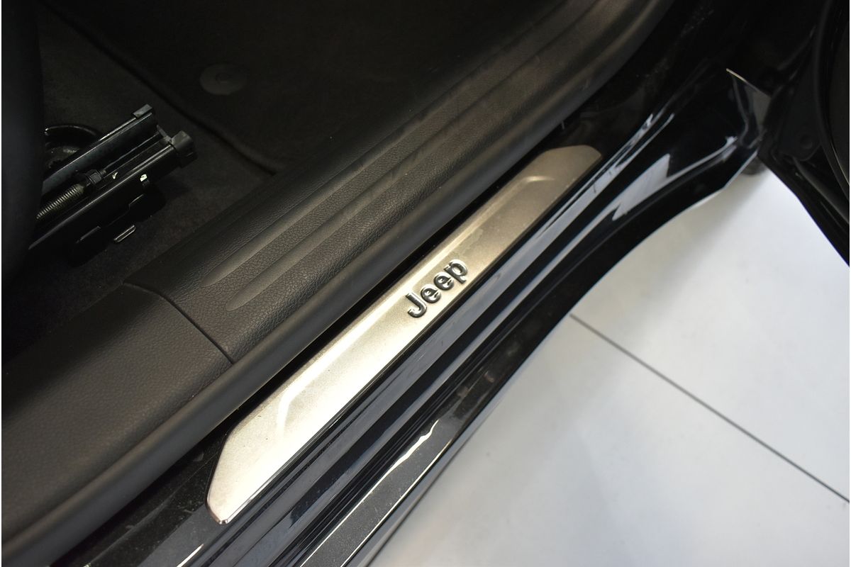 2022 Jeep Compass S-Limited M6