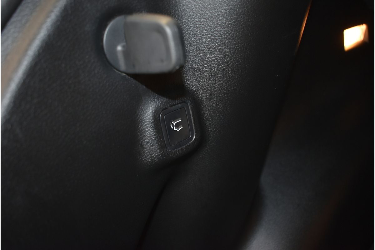 2022 Jeep Compass S-Limited M6