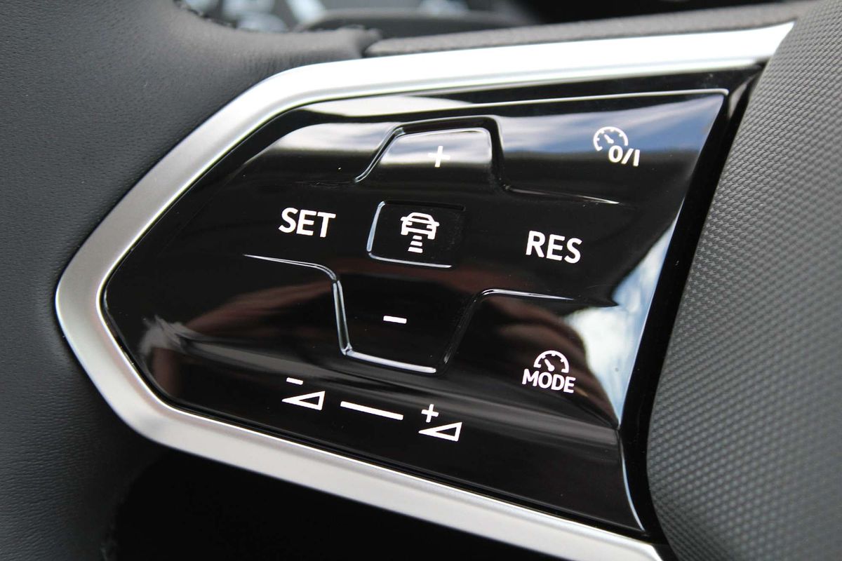 2024 Volkswagen Touareg 170TDI RC