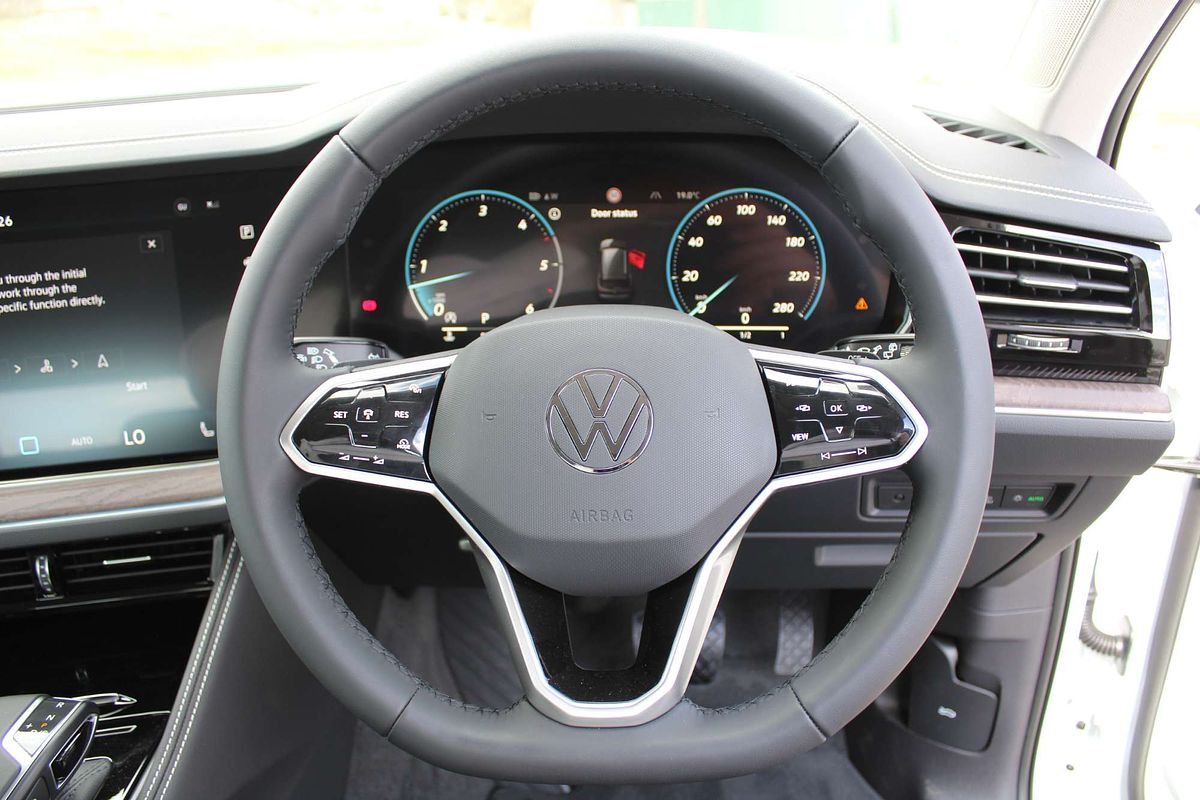 2024 Volkswagen Touareg 170TDI RC