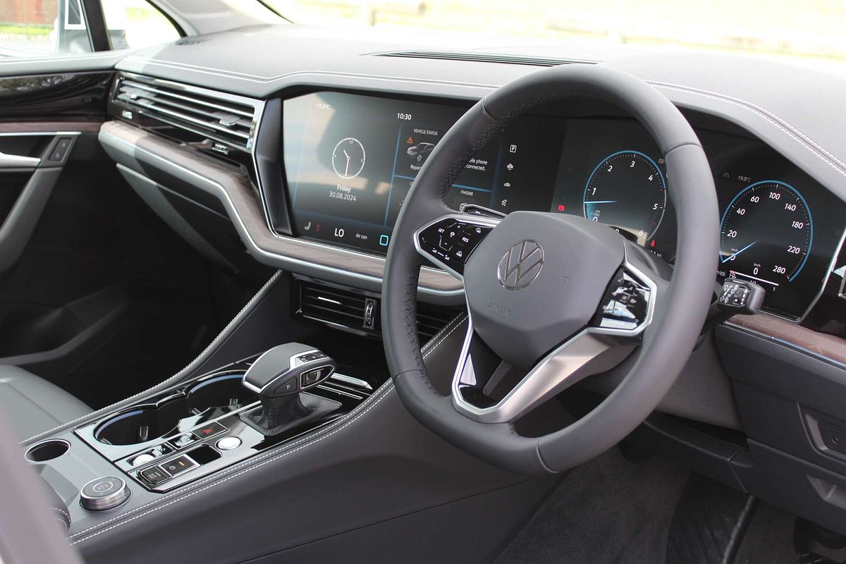 2024 Volkswagen Touareg 170TDI RC