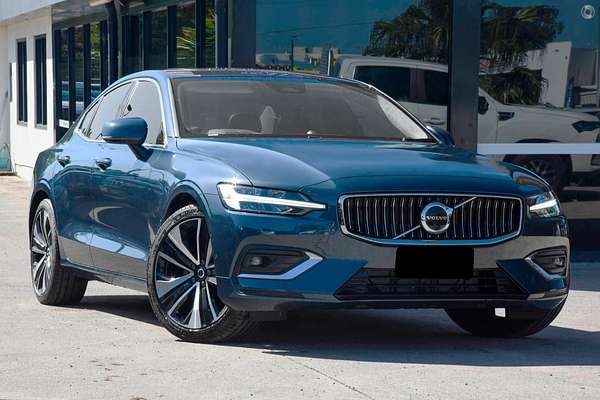 2024 Volvo S60 Ultra B5 Bright