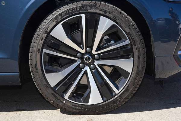 2024 Volvo S60 Ultra B5 Bright