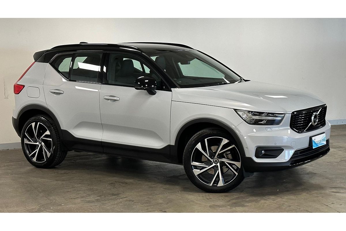 2019 Volvo XC40 T5 R-Design