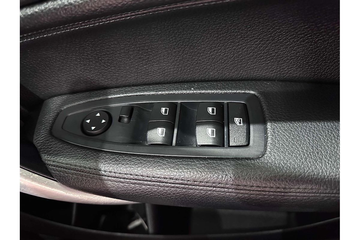 2015 BMW 1 Series 120i Sport Line F20 LCI