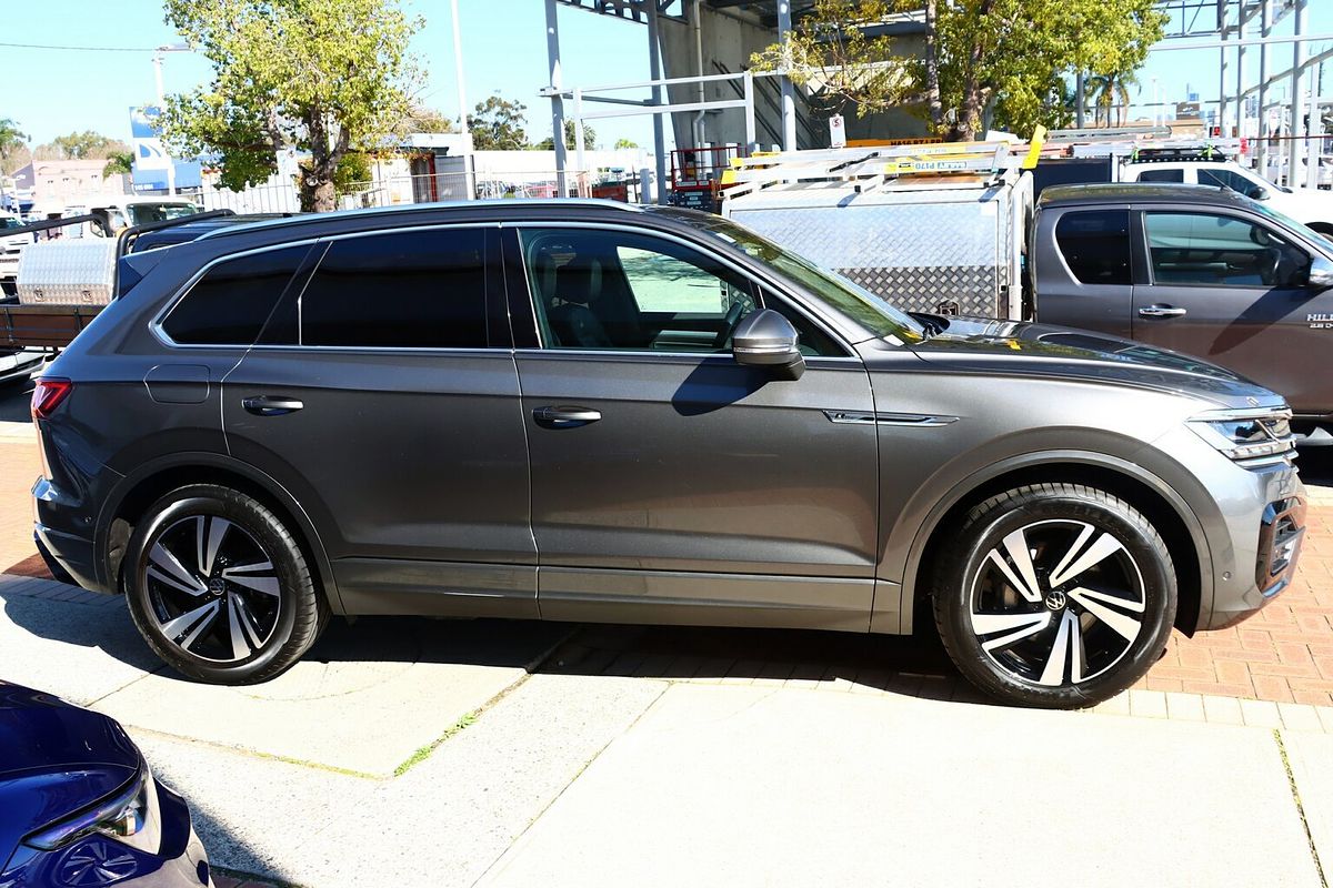 2020 Volkswagen Touareg 210TDI R-Line CR