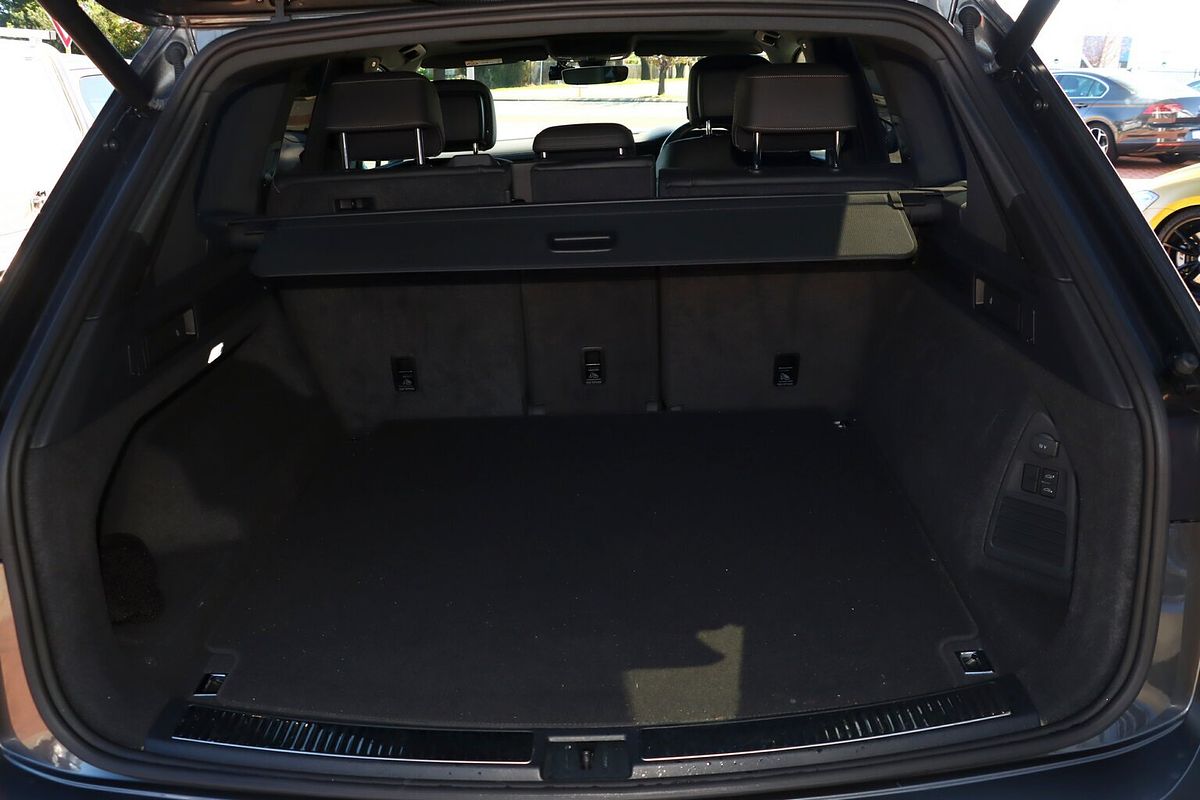 2020 Volkswagen Touareg 210TDI R-Line CR