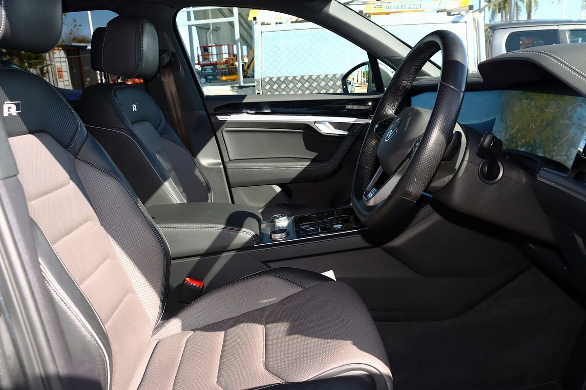 2020 Volkswagen Touareg 210TDI R-Line CR