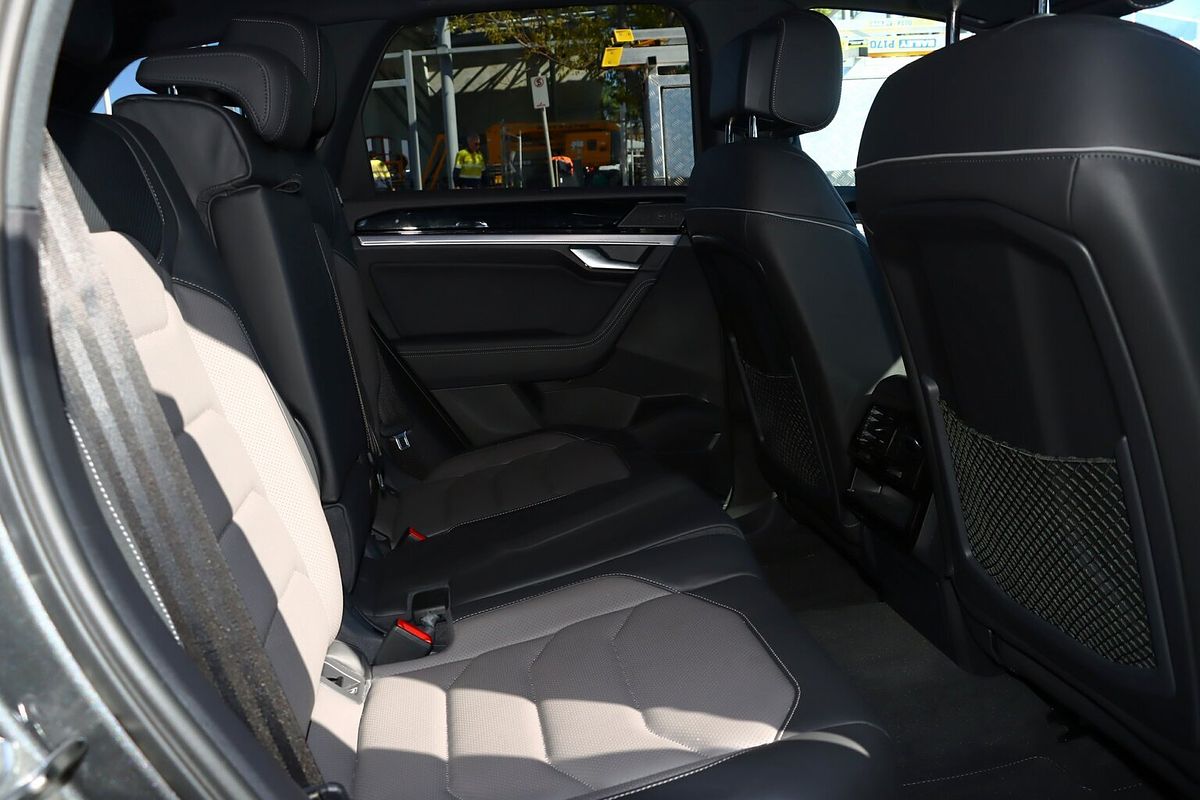 2020 Volkswagen Touareg 210TDI R-Line CR