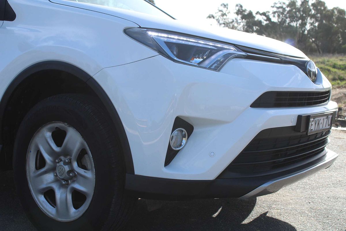 2018 Toyota RAV4 GX ZSA42R